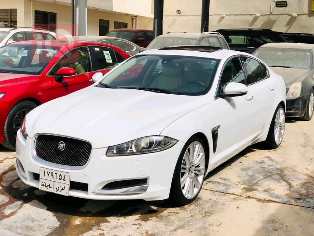 جاكوار XF